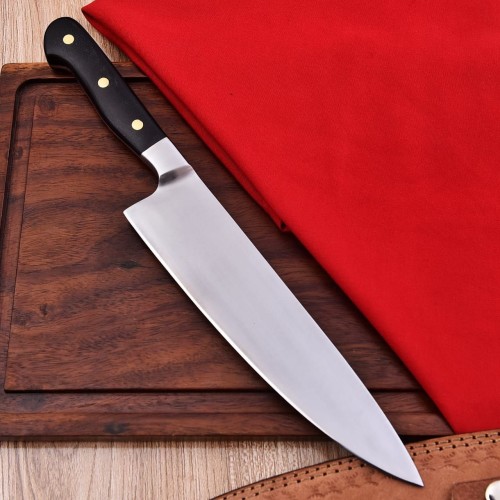 Premium Sandvik Steel Chef’s Knife – Razor Sharp & Durable