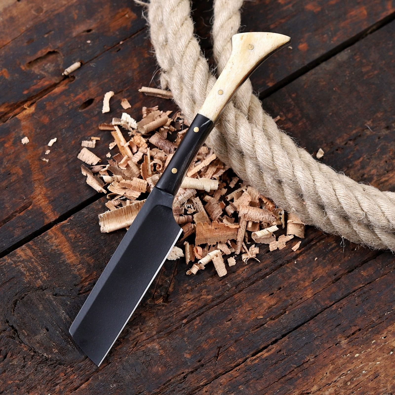 Small Razor Knife with Natural Cow Horn & Bone Handle