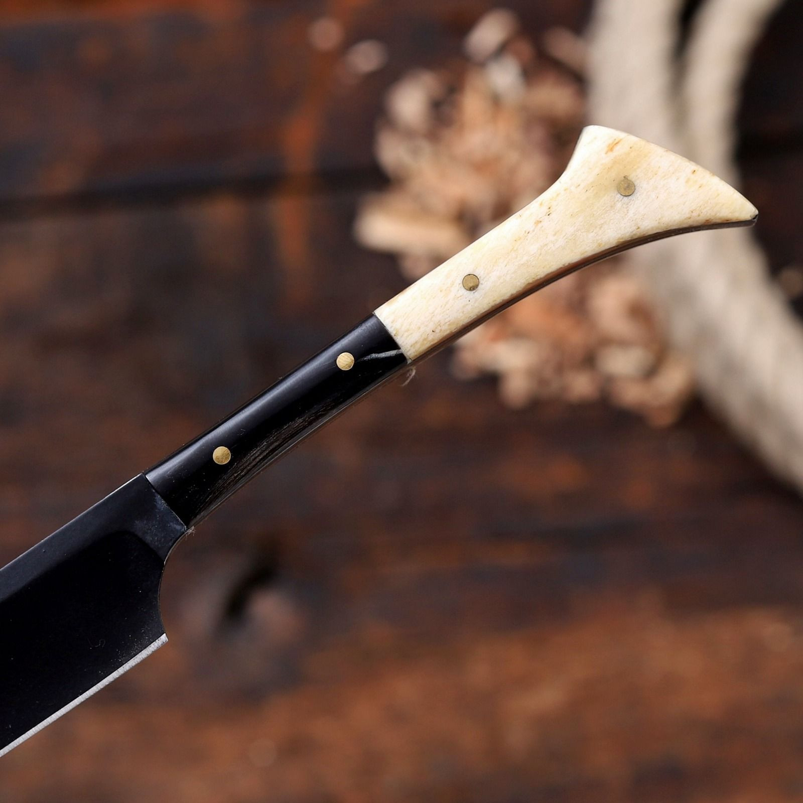 Small Razor Knife with Natural Cow Horn & Bone Handle